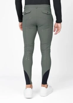 Maximilian Vector Breeches Ivy -Maximilian Store 2 3A1A0057