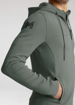 Maximilian Club Zip Hoodie Ivy -Maximilian Store 2 3A1A1401 47bca8f6 fd33 4a0d 9e93 7a0f60bfa3af