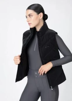 Maximilian Astro Puffer Vest Black -Maximilian Store 3A1A4986