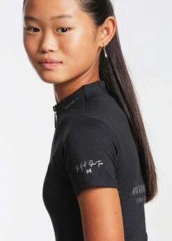 Maximilian Young Rider Short Sleeve Base Layer Black 7 Maximilian Young Rider Short Sleeve Base Layer Black -Maximilian Store IMG 2804