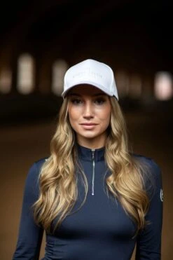 Equestrian Stockholm Cap White -Maximilian Store MG 4970 1