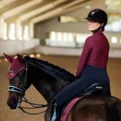 Equestrian Stockholm Essential Mesh Base Layer New Maroon -Maximilian Store new maroon ear bonnet huva fliegenhaube oornetje 600x800 13